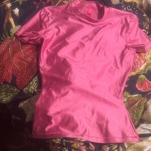 EUC skims pink metallic crew neck tee